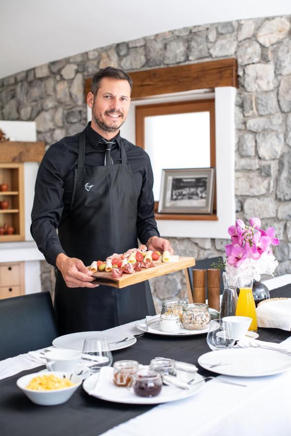 Skrabceva Domacija Hotel Ribnica Eksteriør billede